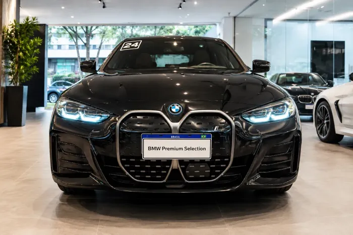 BMW i4 E-drive 35 M Sport (elétrico) 2024