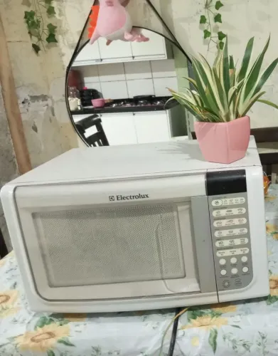 Microondas perfeito estado 31 litros