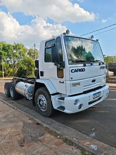 Ford cargo 2932 6x4 ano 2007