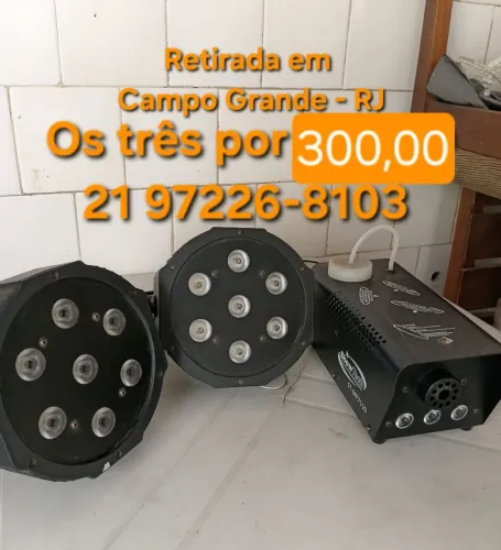 Dois par led e maquina de fumaça
