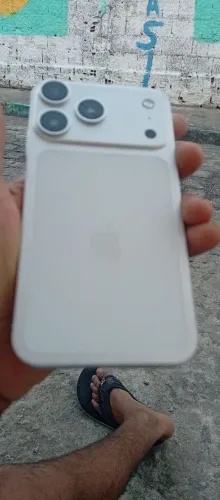 iPhone 11 transformada no 17 pro Max