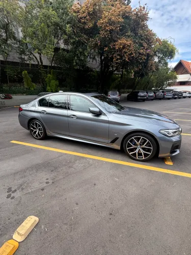 BMW 530E M Sport 2.0 Turbo Híbrido Aut. 2021