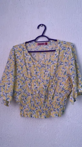 2 Blusas Floral