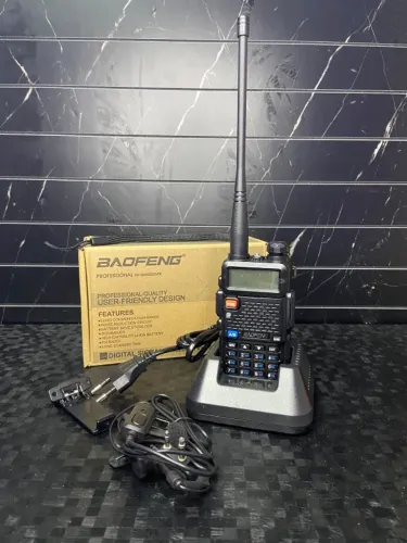 RÁDIO COMUNICADOR BAOFENG UV-5R-ALCANCE LONGO