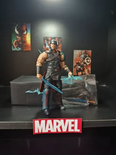 Thor Ragnarok Marvel legends