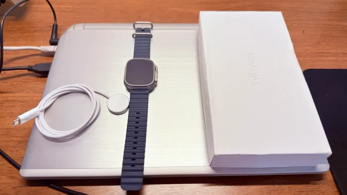 Apple Watch Ultra 2 49mm Titanium Blue Ocean Band