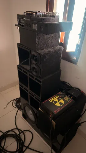 SOM AUTOMOTIVO / SOM INTERNO / PAREDINHA / SOM DE MALA vendo