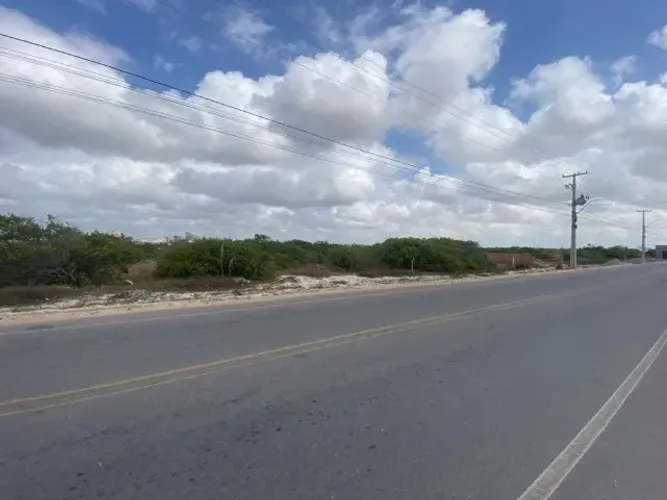 Área de 6.442,85 m2 a venda em Santo Amaro