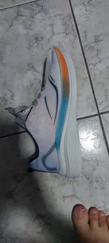 Sapato novo muito confortavel