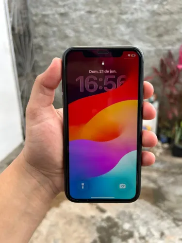 iPhone 11