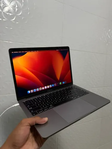 MacBook本体 MacBookPro 13inch 2018 8GB MacBook Pro (13 polegadas, 2018, quatro portas Thunderbolt 3