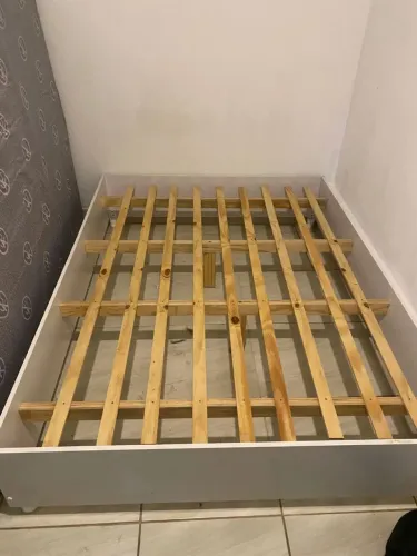 CAMA DE CASAL NOVA EM PERFEITO ESTADO, R$200