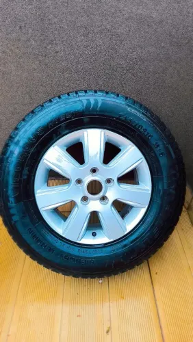 Roda aro 16 com pneu