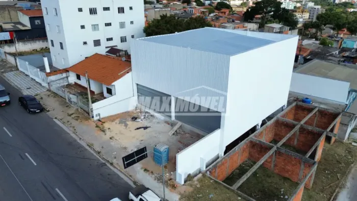 Galpão Comercial na Avenida Américo Figueiredo - Sorocaba/SP