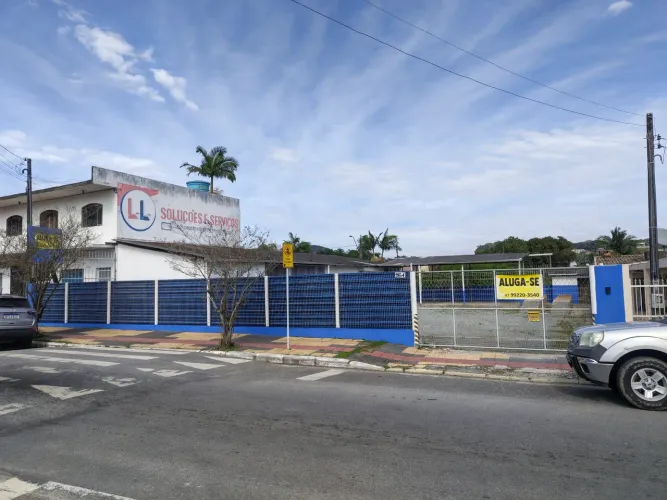 Locação Sala comercial com depósito 