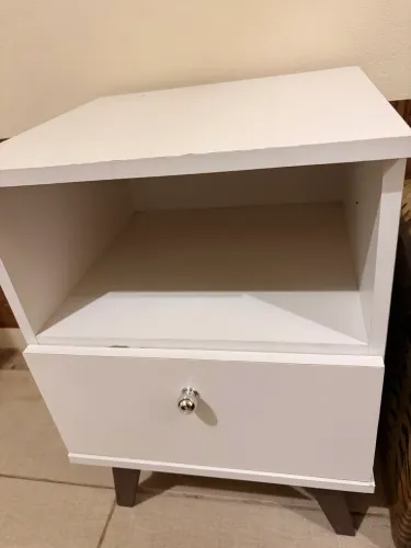 Mesa de cabeceira 