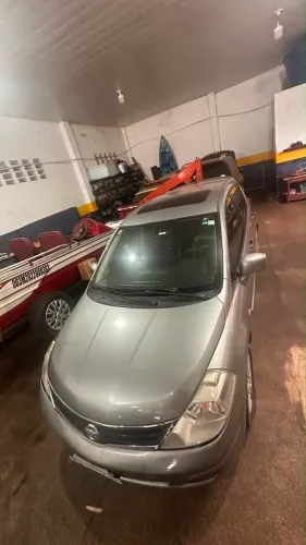 Nissan Tiida SL 1.8/1.8 Flex 16V Mec. 2011