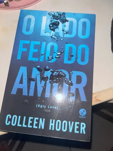 Livro semi novo