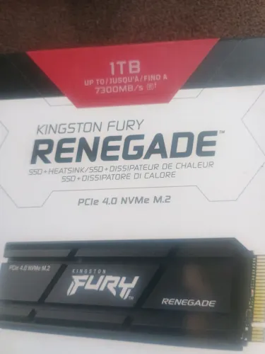 Vendo SSD Kingston fury Renegad com dissipador de calor 7300mb/s com dissipador de calore