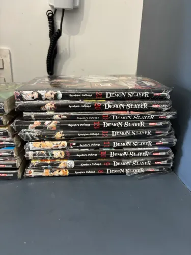 Demon slayer(Kimetsu no Yaiba) vol 1-13 18,20,21