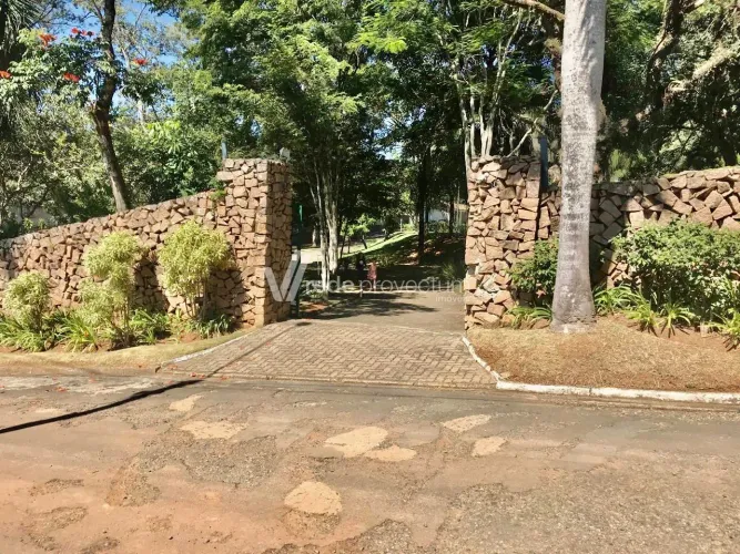 Venda ou Locação Altissimo Padrão, Condomínio Fechado no Gramado