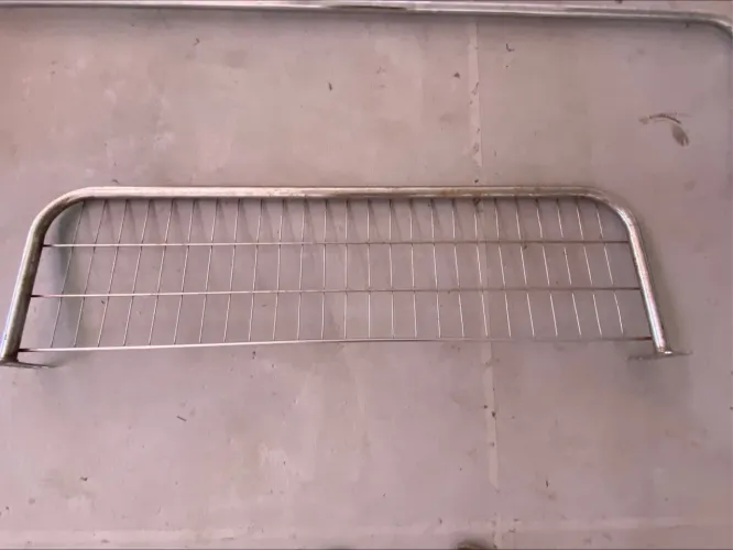 Arara de parede reforçada
