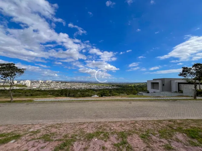 Terreno à venda, 1000 m² por R$ 2.650.000,00 - Urbanova - São José dos Campos/SP