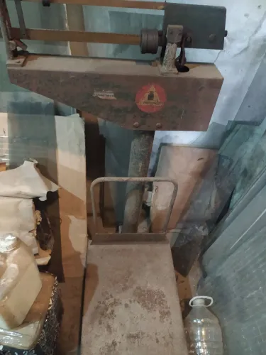 Balança industrial semi nova 