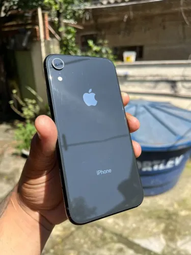 iPhone XR