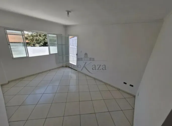 Casa Térrea - Jardim Satélite - São José dos Campos - 4 Dormitórios - 150m²