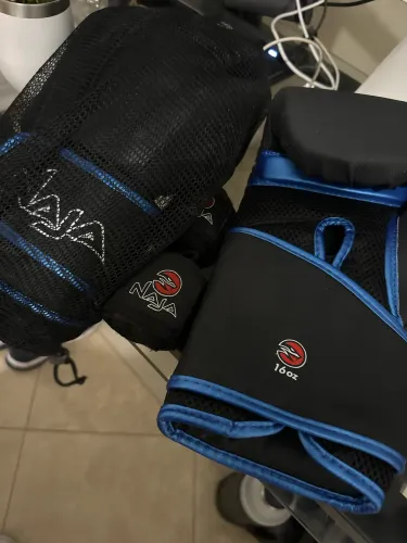 Luva boxe / muay thai em excelente estado