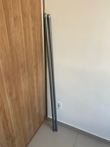 VARÃO METÁLICO