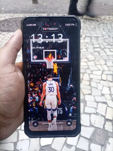 Vendo um telefone andrestrutível