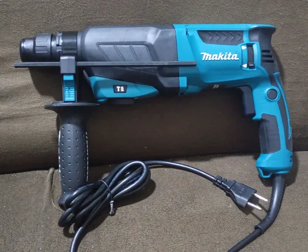 Martelete Makita, super potente, uso profissional para obras em casas, apartamentos, etc