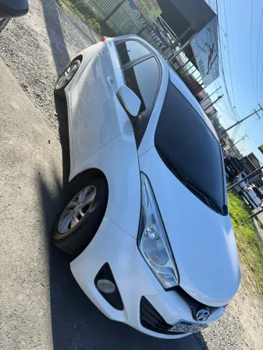 Hyundai HB20 Premium 1.6 Flex 16V Mec. 2013