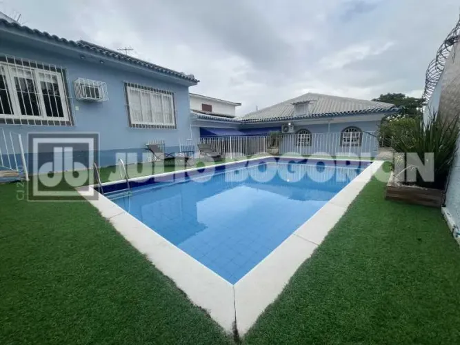 Casa de rua : Linear / Residencial / Jardim Guanabara
