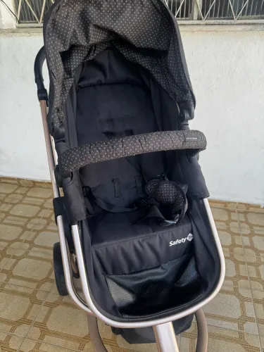 Carrinho de bebê safety 1