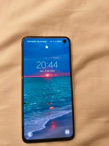 Samsung Galaxy S10e