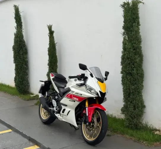 Yamaha YZF-R3 2023
