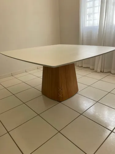 Mesa de Jantar em Madeira Maciça 1,50 x 1,50