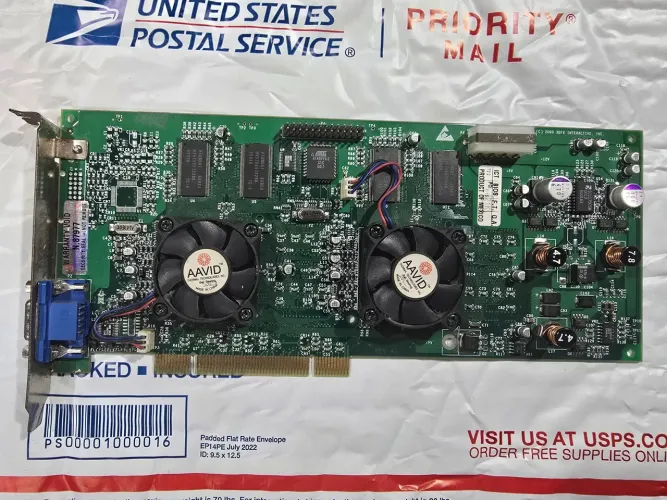 Lendária 3DFX Voodoo 5 5500 PCI