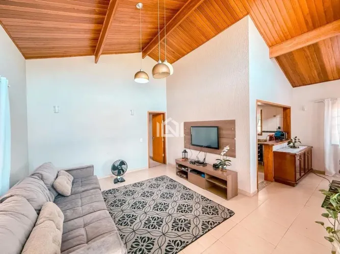 Casa térrea à venda no condomínio Villa Rica