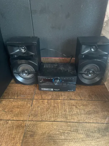 Mini system Panasonic com Bluetooth USB 