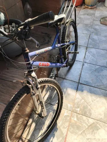 Bicicleta caloi aro 26