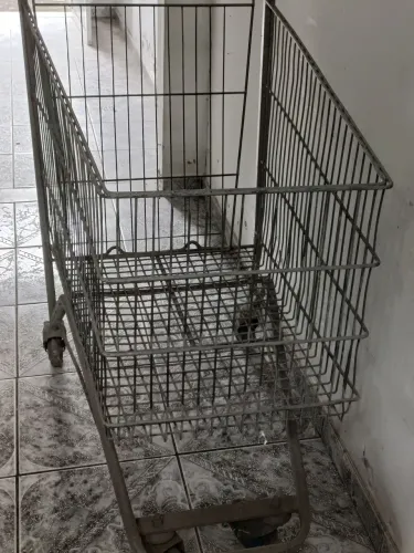 Carrinho de ferro 