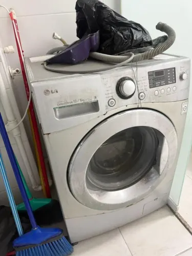 Para aproveitar peças: Lava e Seca LG Direct Drive 10/6 kg