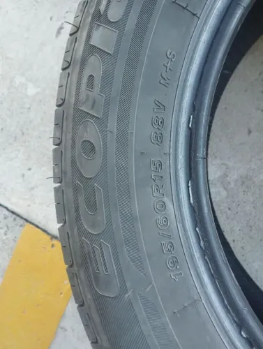 Pneu Bridgestone Aro 15