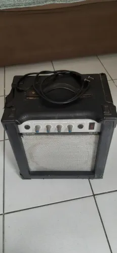 Caixa amplificada