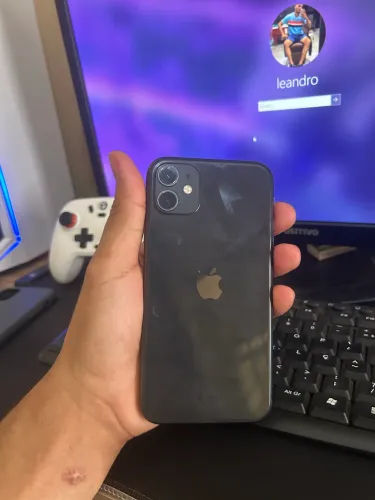 iPhone 11