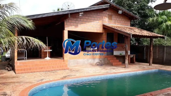 CHACARA EM CONDOMINIO FECHADO
